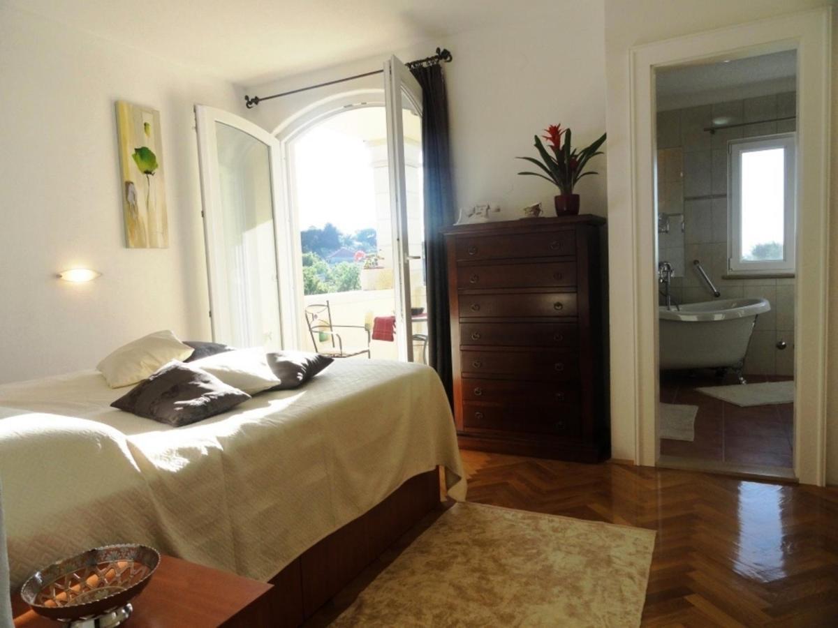 Villa Angelina Supetar Mirce Exterior foto
